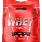 Integralmedica - Hipercalórico - NutriWhey Protein Morango- Pouch 900g - Fonte de Proteínas e Carboidratos - Suplemento Alimentar, Ganho Muscular e Recuperação Pós-Treino - Super Mass Gainer