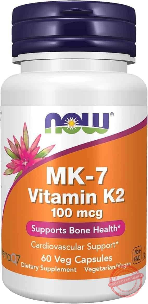 Suplementos-NOW-vitamina-K2-MK7-100-µg-auxilio-cardiovascular-auxilia-na-saude-ossea-60-capsulas-veganas.jpg Suplementos NOW, vitamina K2 MK7 100 µg, auxílio cardiovascular*, auxilia na saúde óssea*, 60 cápsulas veganas - Imagem 1